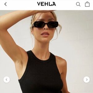 VEHLA Olsen Rectangular Sunglasses - Black